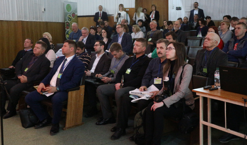 «Від землі – до готового продукту»: об’єднання виробників у впровадженні інноваційних технологій